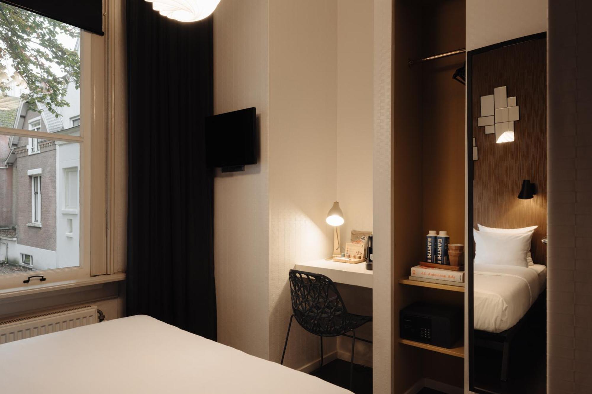 Hotel V Frederiksplein Амстердам Екстериор снимка