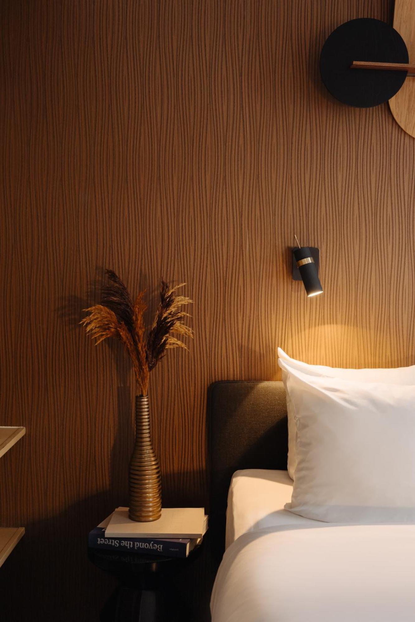 Hotel V Frederiksplein Амстердам Екстериор снимка