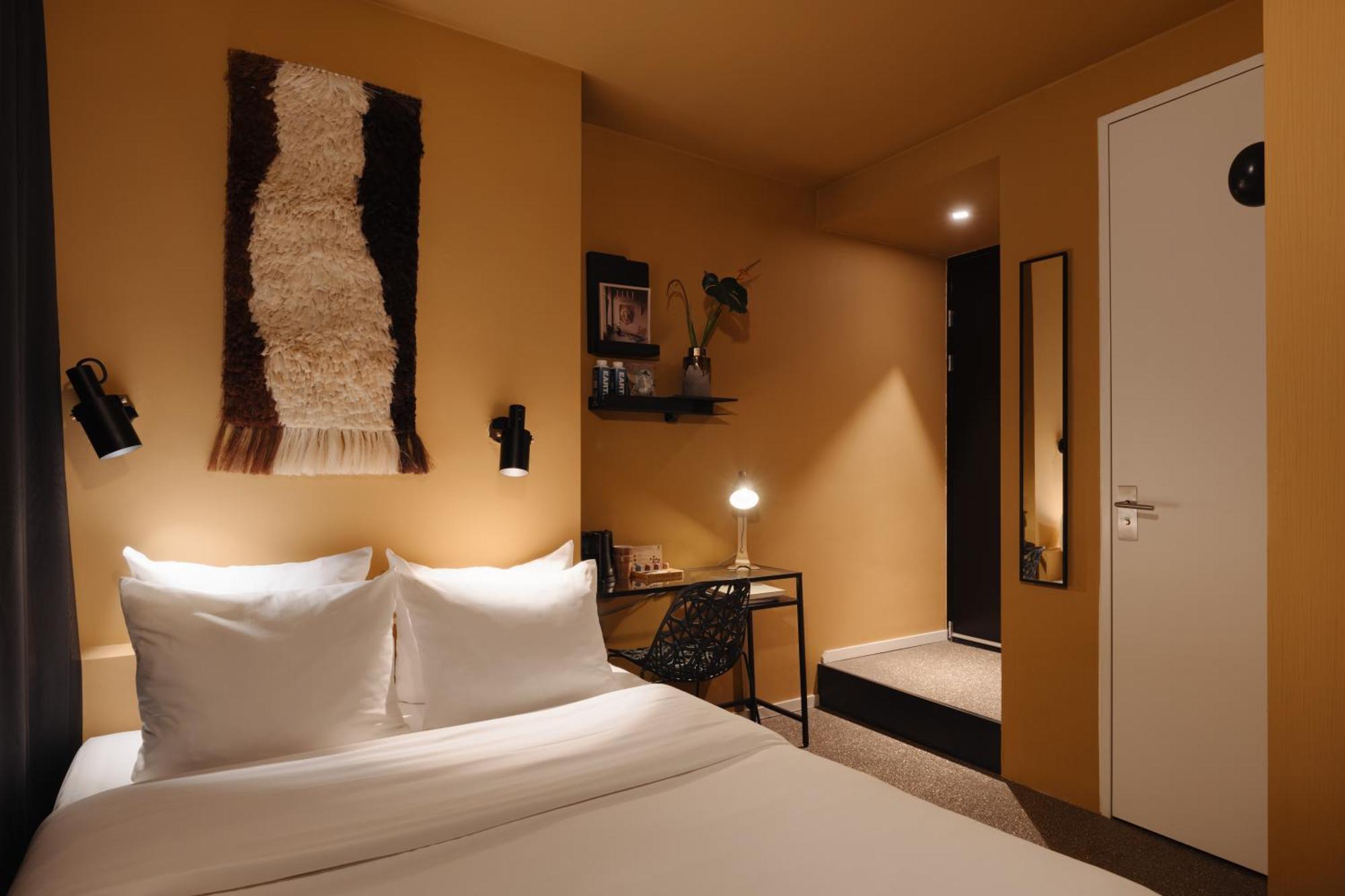 Hotel V Frederiksplein Амстердам Екстериор снимка